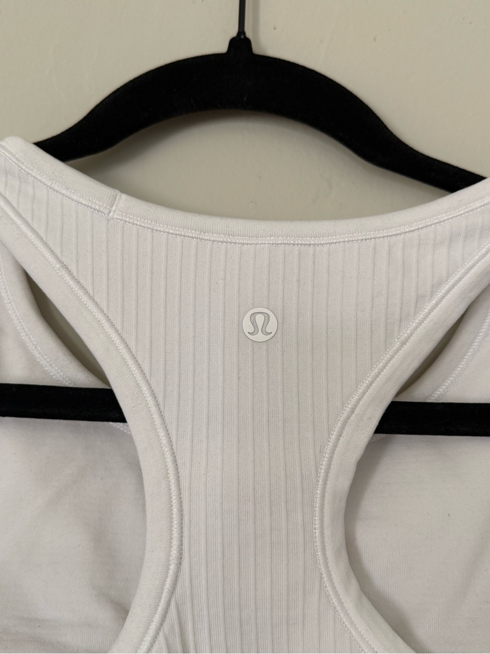 Women’s Lulumon White Ribbed Tank Top - Picture 3 of 4